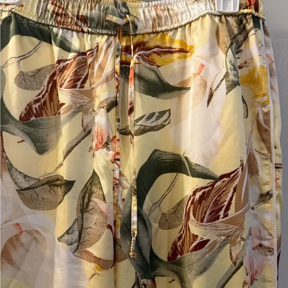 White House Black Market Floral Pajama Set - Yellow and Green - Picture 6 of 9